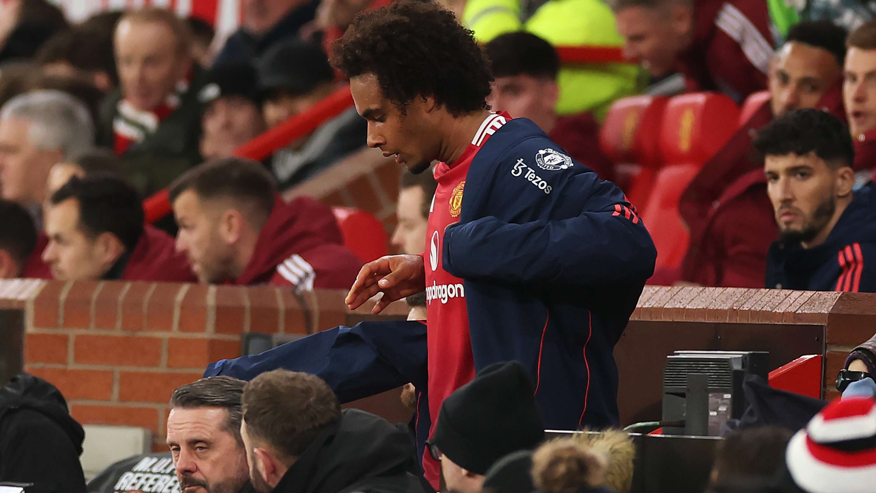 儘管他的表 儘管他的表